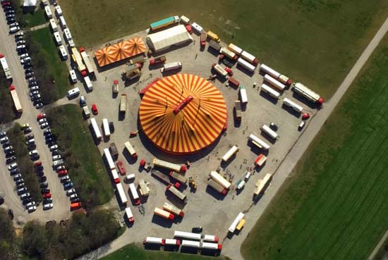 Luftfoto af Cirkus Arena på Tangkrogen i Aarhus